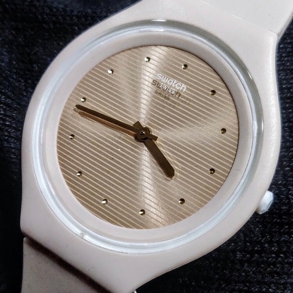 Swatch Skinskin SVUT100 Light Pink Slim Light Weight Swiss Women's Watch - Picture 1 of 5